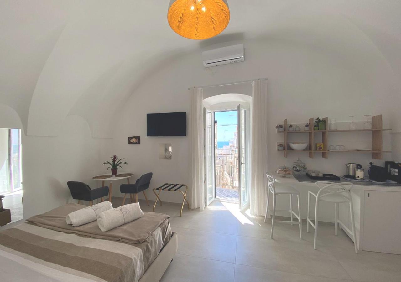 Vieste Suite Экстерьер фото